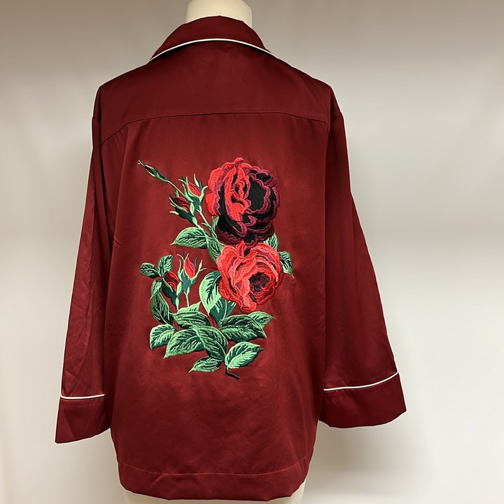 Bed to brunch roses embroidered top